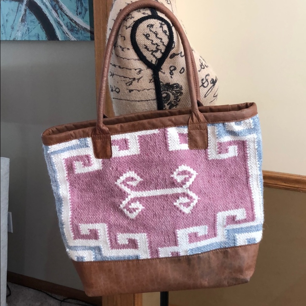 Shoulder Totes- Anabaglish